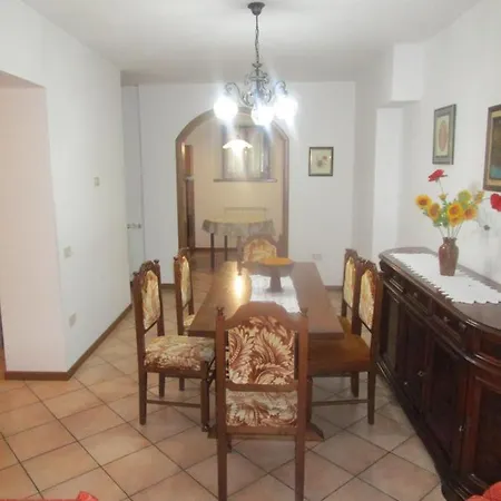 Apartamento Tra Medioevo E Natura *