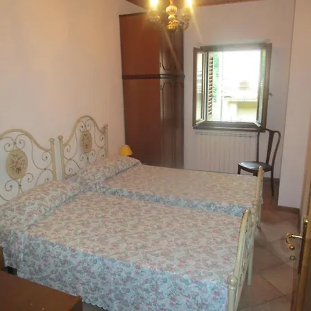 Apartamento Tra Medioevo E Natura